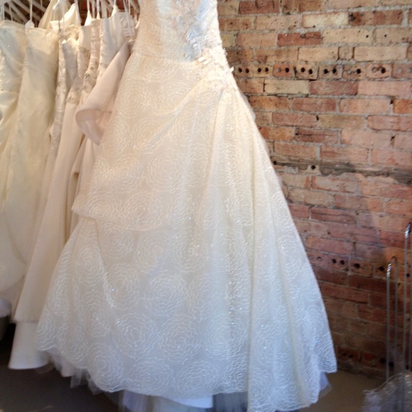 Sparkle on your special day!!! NEW sophisticated Peter Langner gown $14k retail - Picture 5 of 5